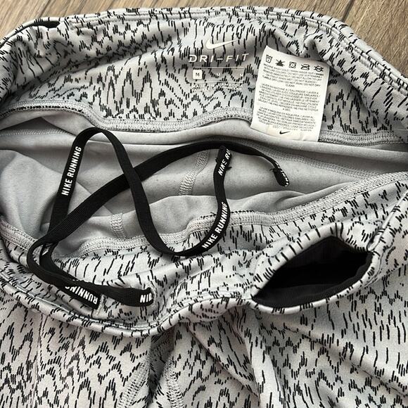 Nike Dri-Fit Grey/Black Mid Rise Cropped Leggings Drawstrings Pockets Size M - Picture 12 of 12